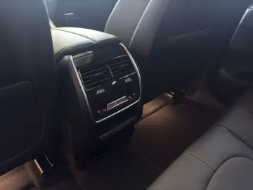 BMW X6 xDrive 30d M Sport SKY LOUNGE ICONIC GLOW AHK