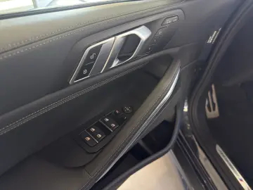 BMW X6 xDrive 30d M Sport SKY LOUNGE ICONIC GLOW AHK