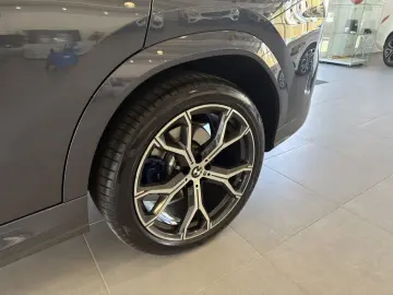 BMW X6 xDrive 30d M Sport SKY LOUNGE ICONIC GLOW AHK