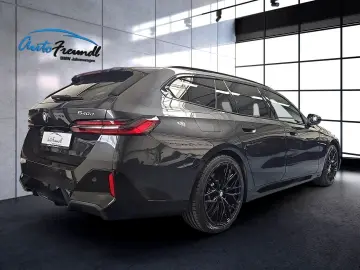 BMW 540d xDrive M Sport Pro  20 Zoll Pano Iconic