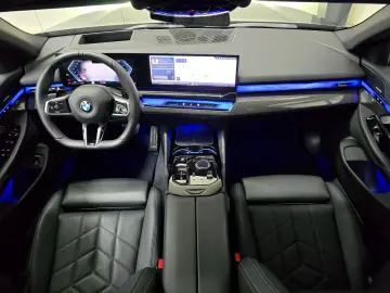 BMW 540d xDrive M Sport Pro  20 Zoll Pano Iconic