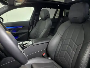 BMW 540d xDrive M Sport Pro  20 Zoll Pano Iconic