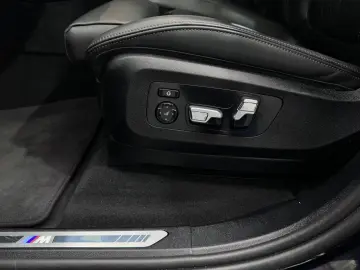 BMW X5 30d xDRIVE M-SPORT ICONIC GLOW UVP  119.790€