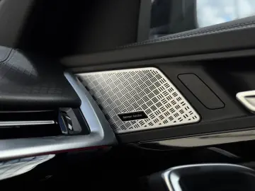 BMW X2 20dxD MSport Iconic H&K Massage 360 Memory 21