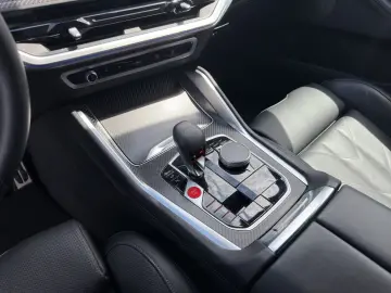 BMW XM 50e IconicGlow DrivingPro Parking  Sitzbelüft