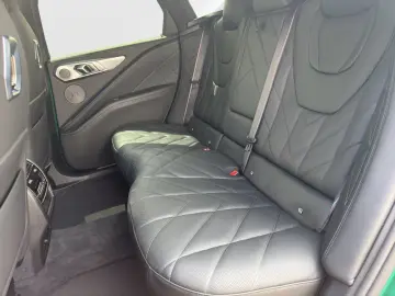 BMW XM 50e IconicGlow DrivingPro Parking  Sitzbelüft