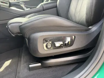 BMW XM 50e IconicGlow DrivingPro Parking  Sitzbelüft
