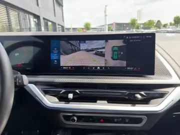 BMW XM 50e IconicGlow DrivingPro Parking  Sitzbelüft