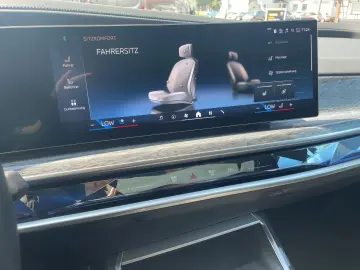 BMW i7 xD 60 MSPORT PANOSKY FOND-TV B&W KRISTALL-LED