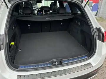 MERCEDES-BENZ GLC 450 d AMG Night Pano Burmester Pre…