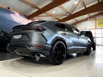 LAMBORGHINI URUS 4.0 EXT. INT.CARBON GRAU-MATT Garantie 2026