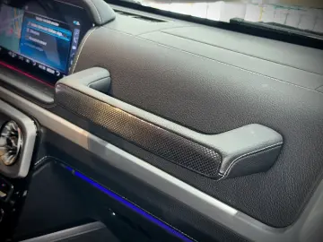 MERCEDES-BENZ G 400d AMG-LINE 360 NIGHT II RUBELITROT 2.HAND