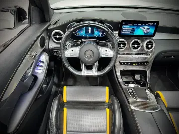 MERCEDES-BENZ GLC 63 AMG 4-MATIC PANO DRIVERS PERFOR…