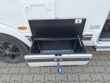 HYMER-ERIBA B-Klasse MC I 680 SAT TV  COMBI6DE  GFK  LED  ZV