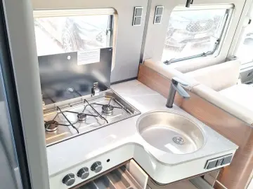 HYMER-ERIBA B-Klasse MC I 680 SAT TV  COMBI6DE  GFK  LED  ZV