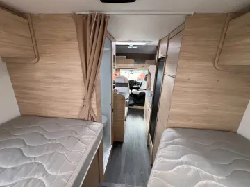 CHAUSSON C727 GA  EINZELBETT SOLAR NAVI KAMERA CARPLAY