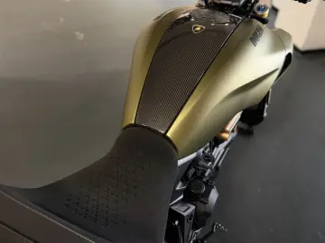 DUCATI Diavel 1260 Lamborghini   No. 444 of 630  5Km