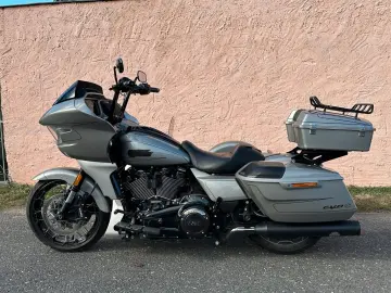 HARLEY DAVIDSON ROAD GLIDE CVO GESPANN UMBAU  V-TRIE…