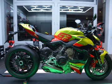 DUCATI Streetfighter V 4 Lamborghini