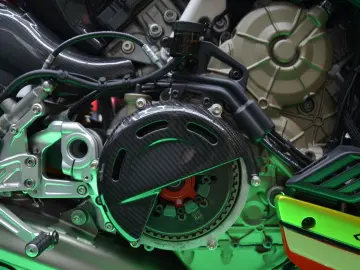 DUCATI Streetfighter V 4 Lamborghini