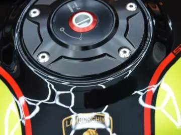 DUCATI Streetfighter V 4 Lamborghini