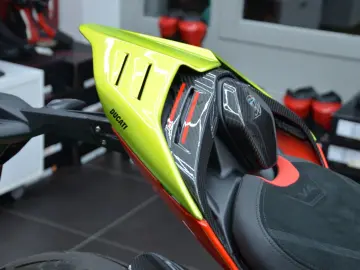 DUCATI Streetfighter V 4 Lamborghini