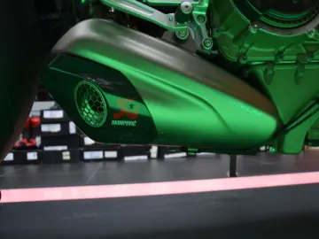 DUCATI Streetfighter V 4 Lamborghini