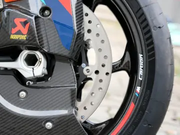 BMW NEUE M 1000 RR Champions Edition 35 of 54 Toprak