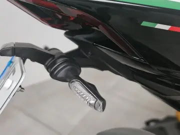 DUCATI Panigale V4 S Tricolore 1of1000 CARBON Paket