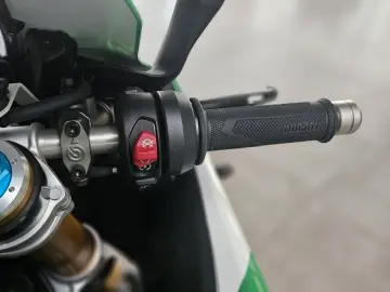 DUCATI Panigale V4 S Tricolore 1of1000 CARBON Paket