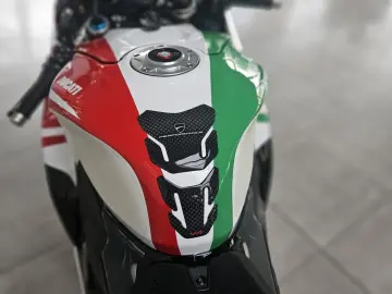 DUCATI Panigale V4 S Tricolore 1of1000 CARBON Paket