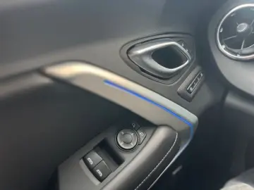 CHEVROLET Camaro Coupe SS 6.2 V8 Klappe-Recaro