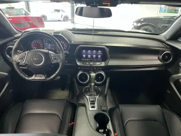 CHEVROLET Camaro SS  6 2l V8   ZL1  Klappenauspuff  LED  A