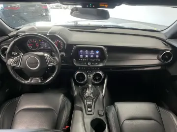 CHEVROLET Camaro SS  6 2l V8  2SS Aut  Apple