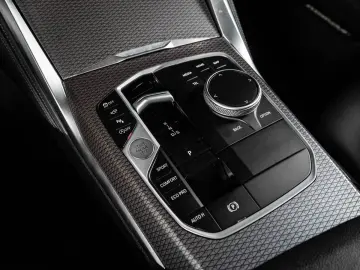 BMW 430i Coupe M Sport xDrive   COCKPIT H&K KAMERA