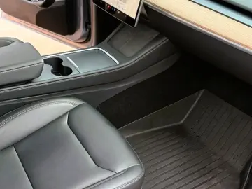 TESLA Model Y Long Range Dual Motor AWD Launch Edi...