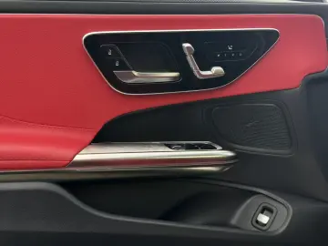 MERCEDES-BENZ CLE 300 4M AMG MEM PANO 20ZOLL 360 KAM