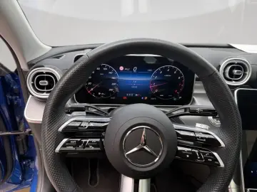 MERCEDES-BENZ C 300 4M AMG BURM MEM 360 DISTR KAM PANO PDC