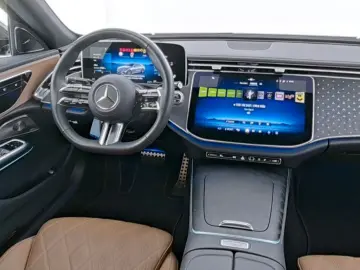 MERCEDES-BENZ E 220 d 9G AMG Adva Nappa braun Night