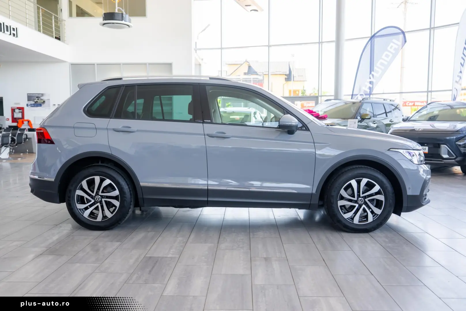 Volkswagen Tiguan 2 0 TDI DSG  Active