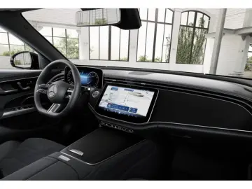 MERCEDES-BENZ E 200 AMG-Sport Burm Digital Distr Memo Night