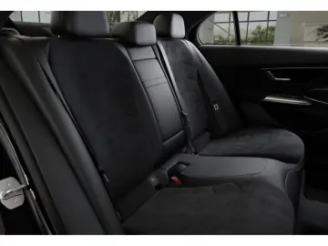 MERCEDES-BENZ E 200 AMG-Sport Burm Digital Distr Memo Night