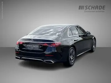 MERCEDES-BENZ E 200 Limousine AMG Line Superscreen 360