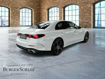 MERCEDES-BENZ E 220 d AMG DISTRO LED KAMERA AHK