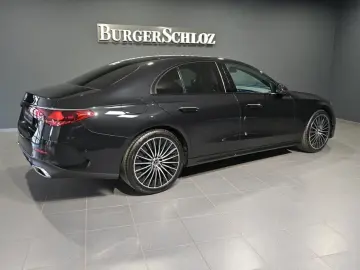 MERCEDES-BENZ E 220 d AMG DISTRO DIGITAL STHZG