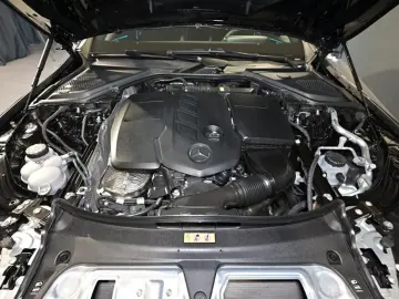 MERCEDES-BENZ E 220 d AMG DISTRO DIGITAL STHZG
