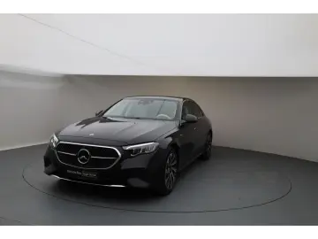 MERCEDES-BENZ E 300 de AMG LederBeige Fahrass  Sitzk…