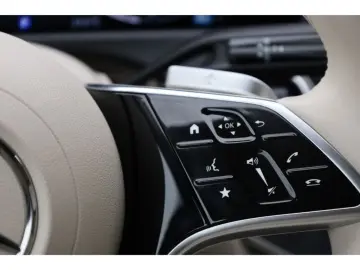 MERCEDES-BENZ E 300 de AMG LederBeige Fahrass  Sitzk…