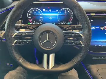 MERCEDES-BENZ E 300 e AMG Night Navi Burm AHK Distronic