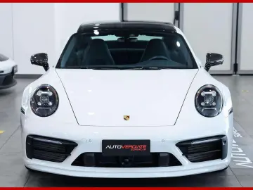 PORSCHE 992 4S